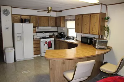 92 Oak Avenue, Sandwich, IL 60548 - Photo 6