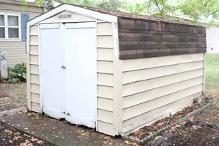 92 Oak Ave, Sandwich, IL 60548 - Photo 4