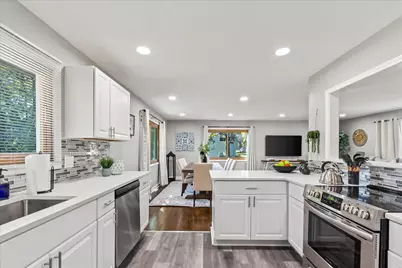 2N361 Diane Avenue, Glen Ellyn, IL 60137 - Photo 6