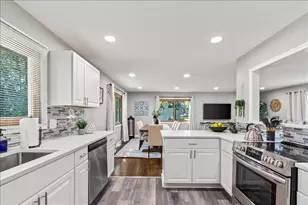 2N361 Diane Ave, Glen Ellyn, IL 60137 - Photo 6