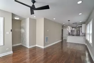 3502 W 58th Pl, Chicago, IL 60629 - Photo 4