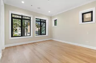 3036 N Sheffield Ave, Chicago, IL 60657 - Photo 10