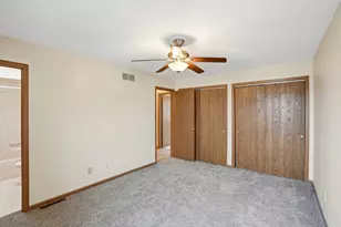 517 Hawthorne Ln, Peotone, IL 60468 - Photo 14