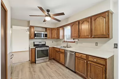 517 Hawthorne Lane, Peotone, IL 60468 - Photo 6