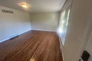 16550 Elm Ct, South Holland, IL 60473 - Photo 4