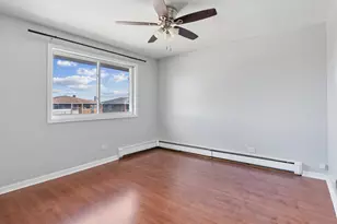 8059 W 84th St, Justice, IL 60458 - Photo 10