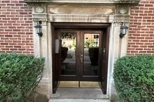 1155 E Hyde Park Blvd, Chicago, IL 60615 - Photo 4