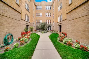 4343 N Sacramento Ave, Chicago, IL 60618 - Photo 2