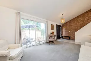 534 E Main St, Barrington, IL 60010 - Photo 2