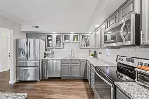 7 Briar Hill Cir, Champaign, IL 61822 - Photo 16