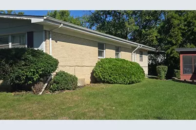 220 N Park Drive, Glenwood, IL 60425 - Photo 2