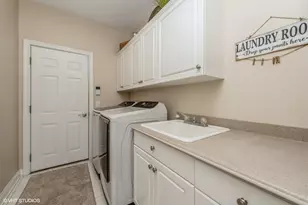 7310 Hillside Dr, Spring Grove, IL 60081 - Photo 14