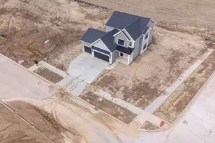 5214 Belvedere Dr, Bloomington, IL 61705 - Photo 48