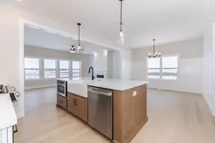 5214 Belvedere Dr, Bloomington, IL 61705 - Photo 14