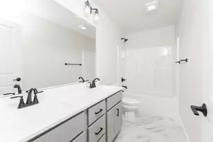 5214 Belvedere Dr, Bloomington, IL 61705 - Photo 34