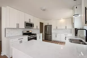 15601 Latrobe Ave, Oak Forest, IL 60452 - Photo 12