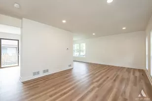 15601 Latrobe Ave, Oak Forest, IL 60452 - Photo 4