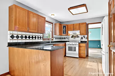 2215 Crystal Circle, Crystal Lake, IL 60012 - Photo 18