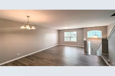 14527 Patriot Square Drive E, Plainfield, IL 60544 - Photo 8