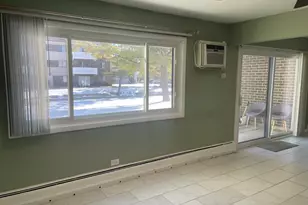 2500 Bayside Dr, Palatine, IL 60074 - Photo 10