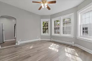 2409 Gilboa Ave, Zion, IL 60099 - Photo 8