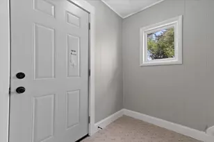 2409 Gilboa Ave, Zion, IL 60099 - Photo 4