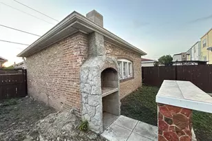 2114 Highland Ave, Berwyn, IL 60402 - Photo 8