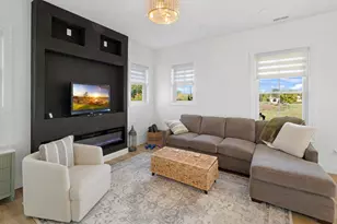 11 Great Loop West Dr, Ottawa, IL 61350 - Photo 4