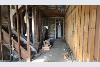 10710 S Langley Avenue, Chicago, IL 60628 - Photo 4