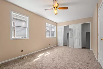 2101 S 4th Avenue #B, Maywood, IL 60153 - Photo 12