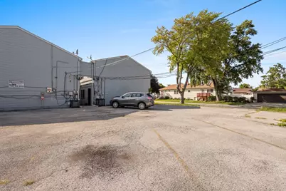 2101 S 4th Avenue #B, Maywood, IL 60153 - Photo 22