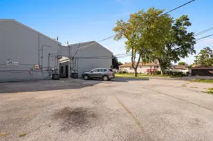 2101 S 4th Ave, Maywood, IL 60153 - Photo 22