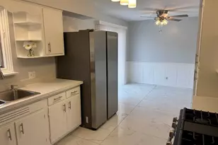 519 E 161st St, South Holland, IL 60473 - Photo 12