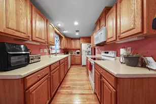 385 S Kankakee St, Coal City, IL 60416 - Photo 6