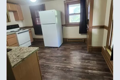 913 W 4th Street, Dixon, IL 61021 - Photo 6