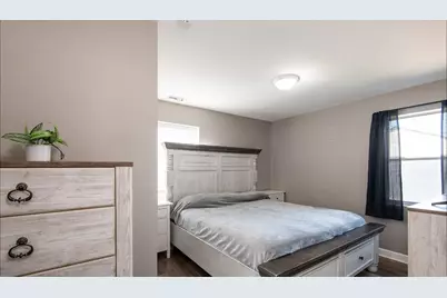 348 Frederick Avenue, Bellwood, IL 60104 - Photo 12