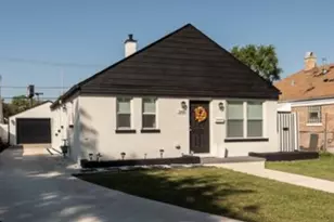 348 Frederick Ave, Bellwood, IL 60104 - Photo 2