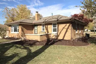 108 E Gridley Rd, Gridley, IL 61744 - Photo 2