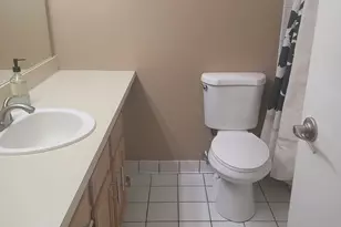 6010 Oakwood Dr, Lisle, IL 60532 - Photo 4