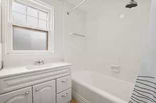 1104 Fair Oaks Ave, Oak Park, IL 60302 - Photo 22