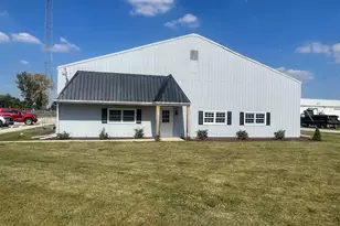 950 Gore Rd, Morris, IL 60450 - Photo 1