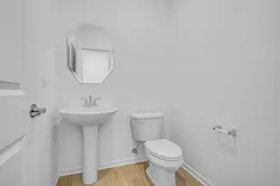 357 Red Oak Cir, Volo, IL 60020 - Photo 10