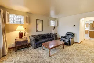 [Address not provided], Dolton, IL 60419 - Photo 4