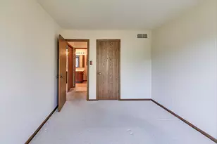 9260 Windsor Pkwy, Tinley Park, IL 60487 - Photo 18