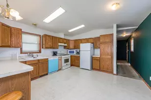 3159 Jeanette Ave, Park City, IL 60085 - Photo 14