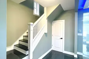 7042 S Eberhart Ave, Chicago, IL 60637 - Photo 6