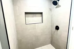 7042 S Eberhart Ave, Chicago, IL 60637 - Photo 18