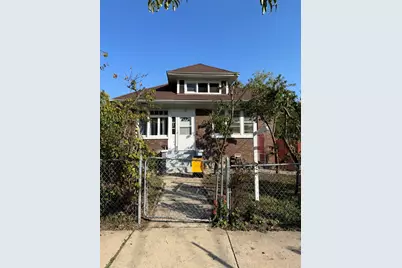 527 Ashland Avenue, Elgin, IL 60123 - Photo 1