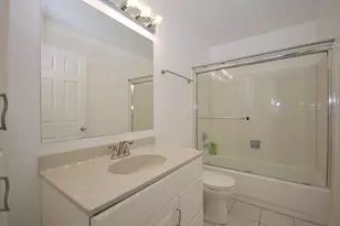 1644 Stockton Ln, Crystal Lake, IL 60014 - Photo 22