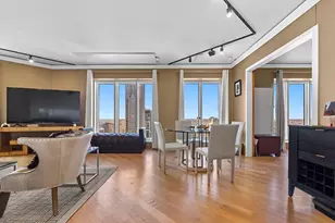 950 N Michigan Ave, Chicago, IL 60611 - Photo 4